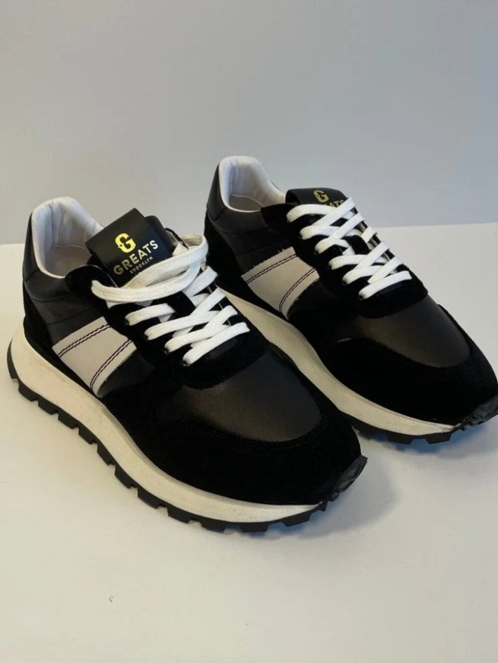 NWOT Greats Greenpoint Runners Black - sz 8.5 Womens